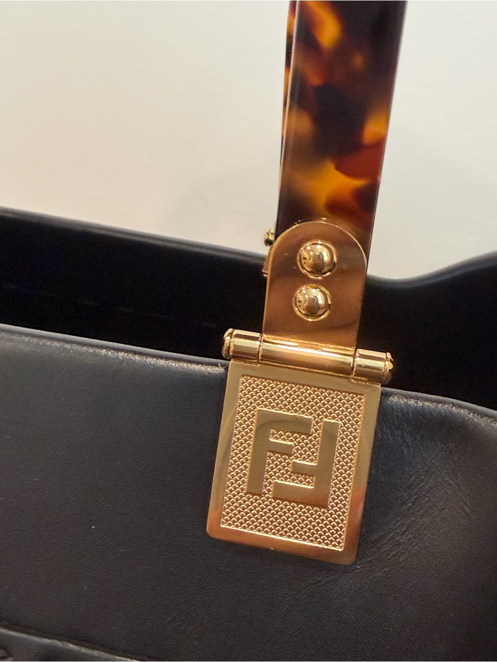 Medium Fendi Sunshine Tote with Tortoiseshell Handles Black Leather - Picture 11 of 14